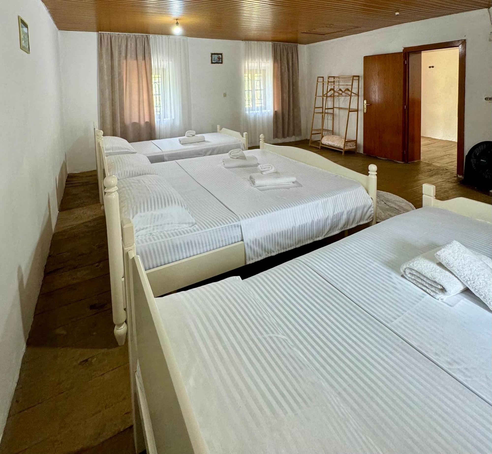 Guest House Noku Koman Экстерьер фото